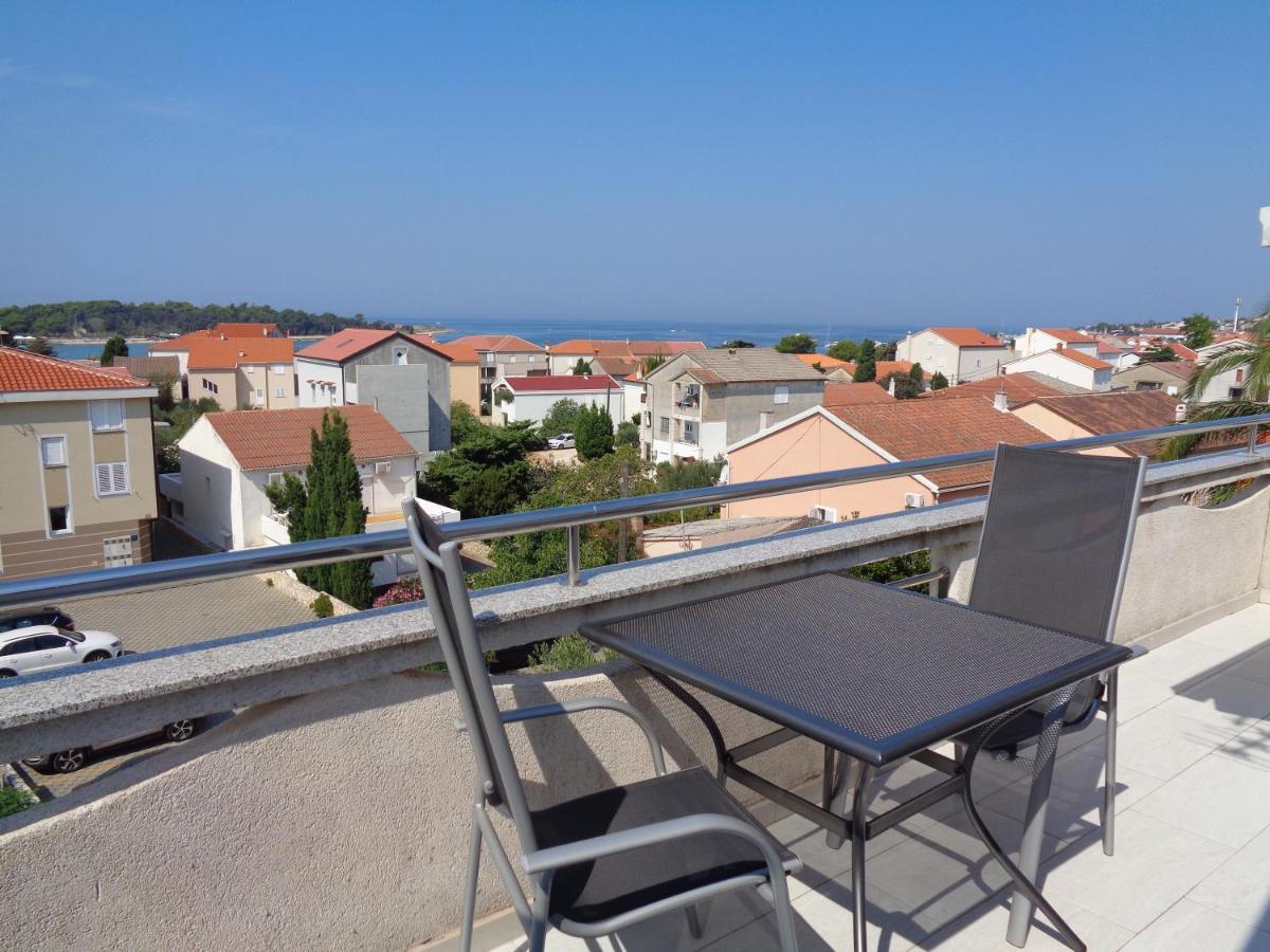 נובליה Apartments Miki 2 מראה חיצוני תמונה