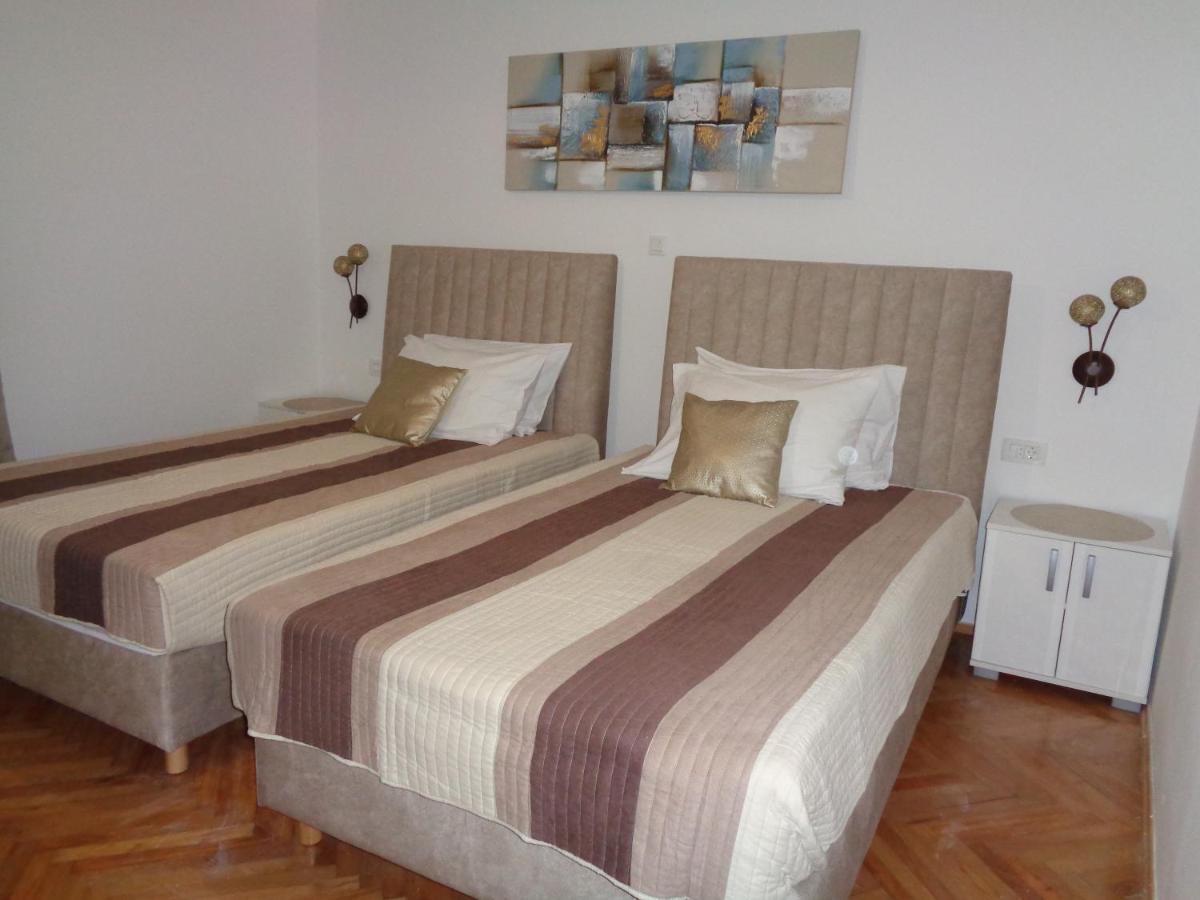 נובליה Apartments Miki 2 מראה חיצוני תמונה