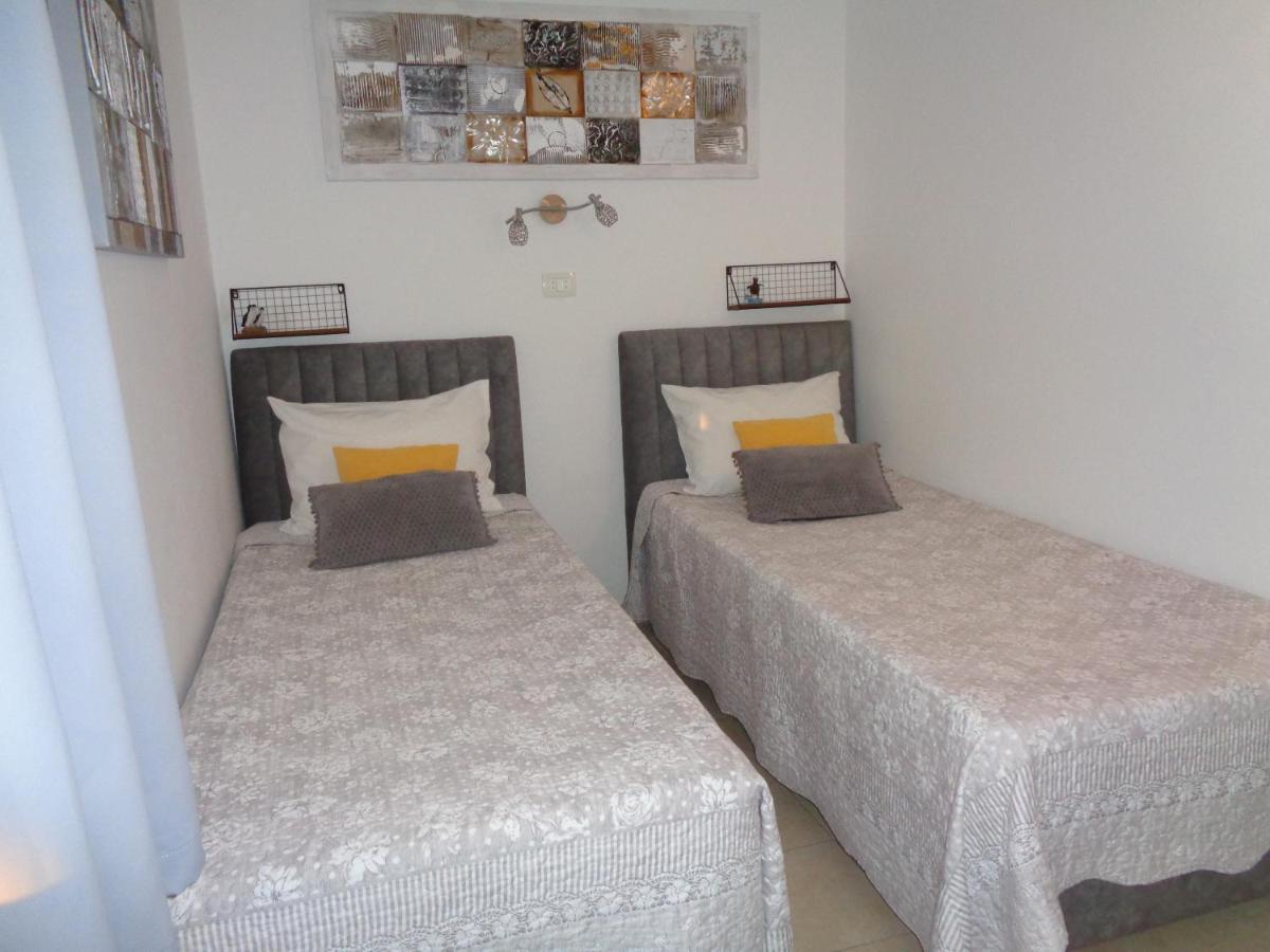 נובליה Apartments Miki 2 מראה חיצוני תמונה