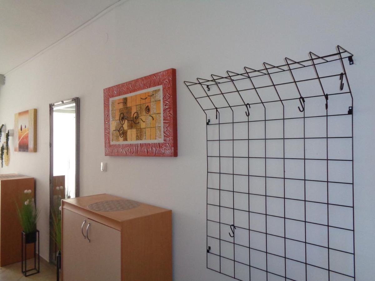 נובליה Apartments Miki 2 מראה חיצוני תמונה