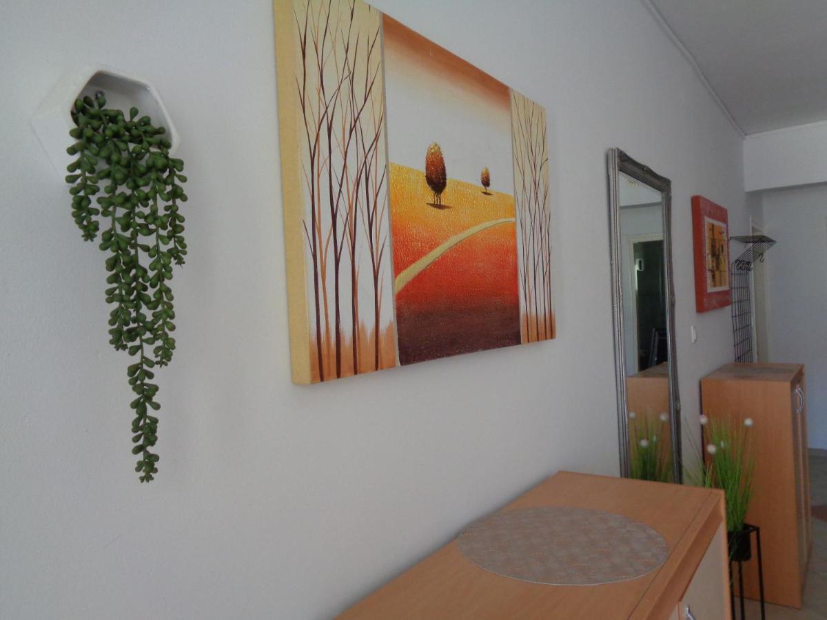 נובליה Apartments Miki 2 מראה חיצוני תמונה
