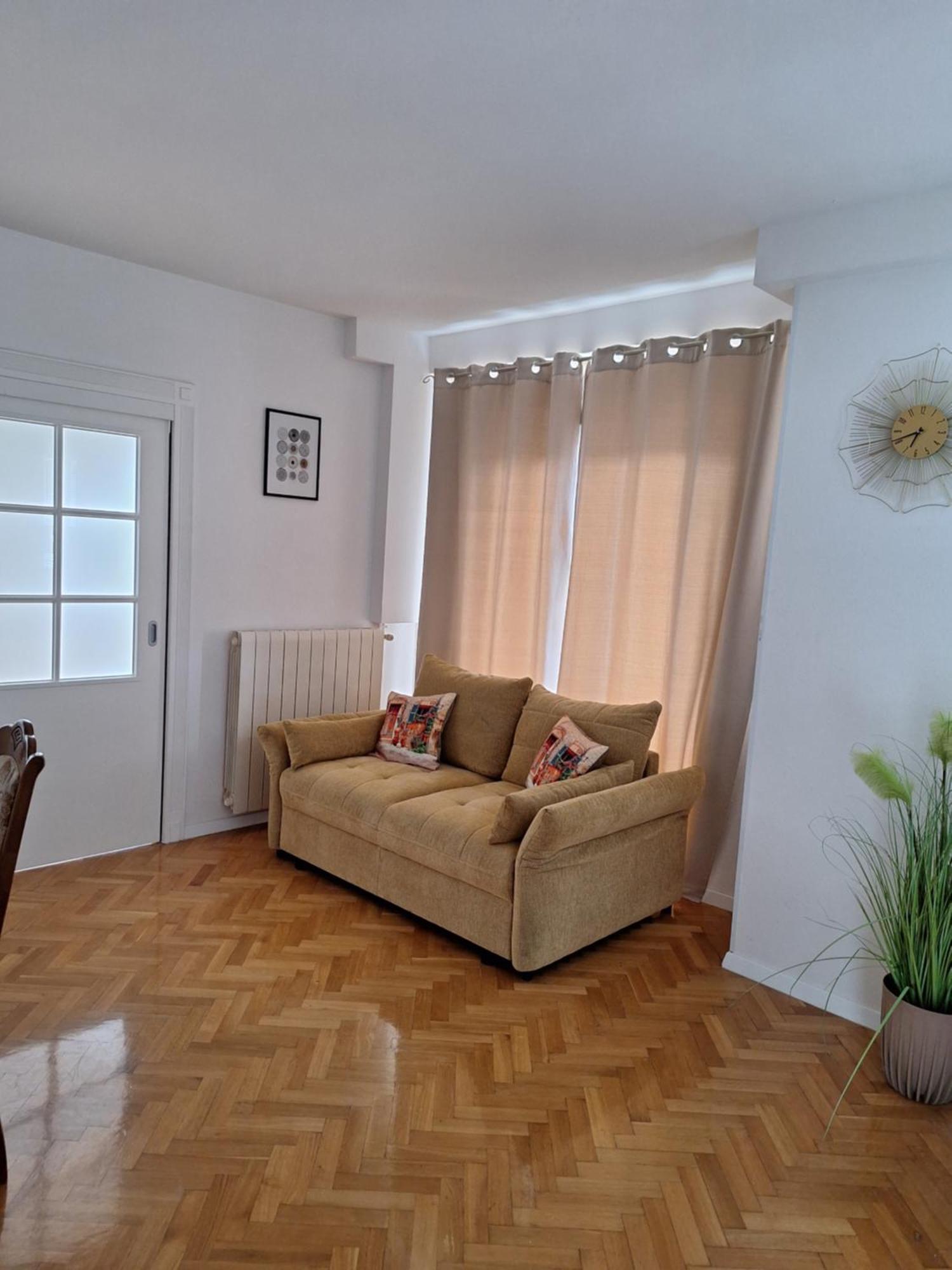 נובליה Apartments Miki 2 מראה חיצוני תמונה